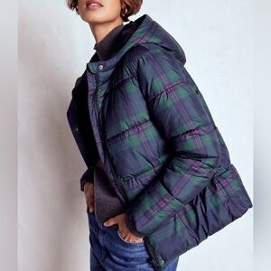 NWT Women’s Boden Plaid Puffer Jacket size 6 navy and green hood and pockets
